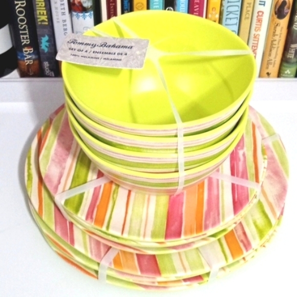 SET OF 12 TOMMY BAHAMA 100% MELAMINE DINNER PLATES SALAD PLATES & SOUP BOWLS NWT - Picture 1 of 6